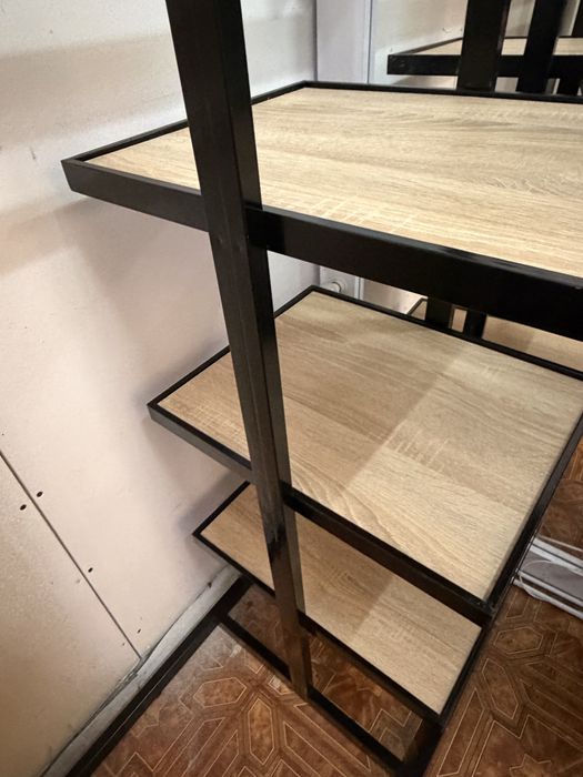 Стойка для магазину одягу