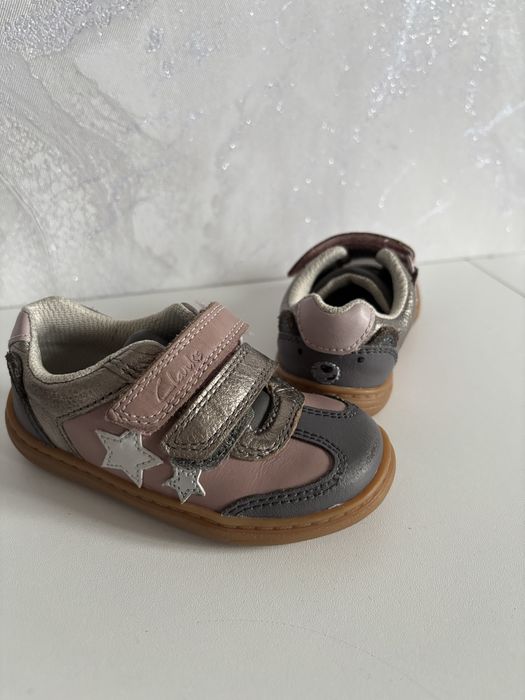 Кросівки для дівчинки Clarks