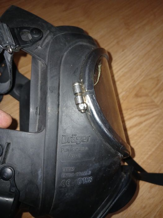 Панорамная маска "Драгер" и противогаз "Бриз"