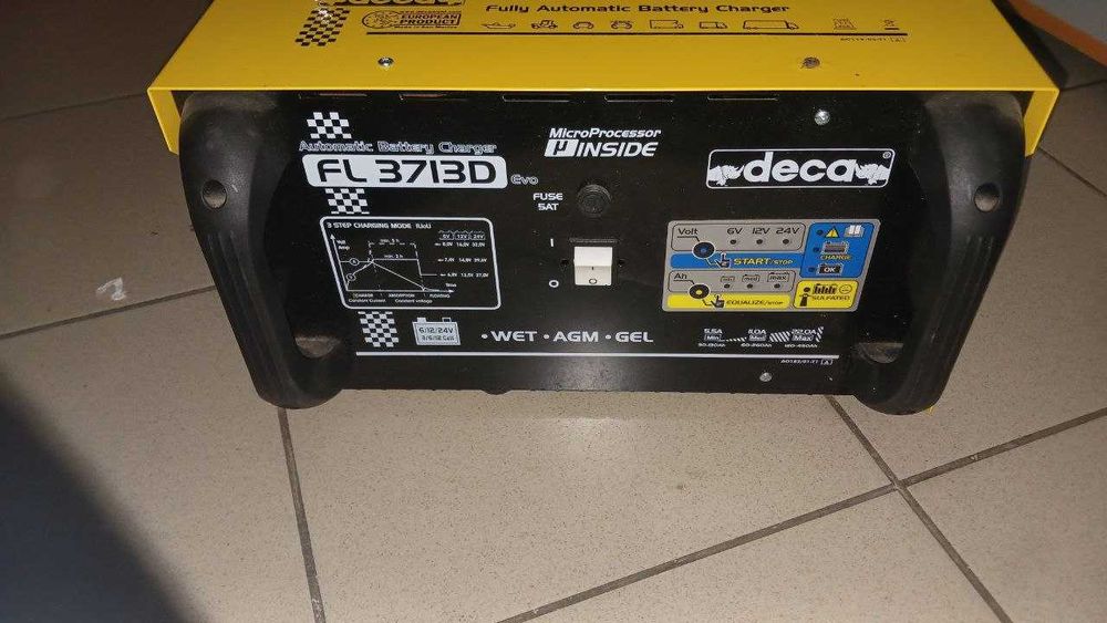 Професійний зарядний пристрій для акумуляторів DECA FL 3713D Італія