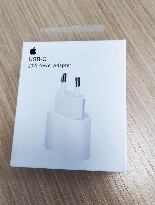 Adaptador de Corrente Original USB-C e 20W de Potência para Iphone.