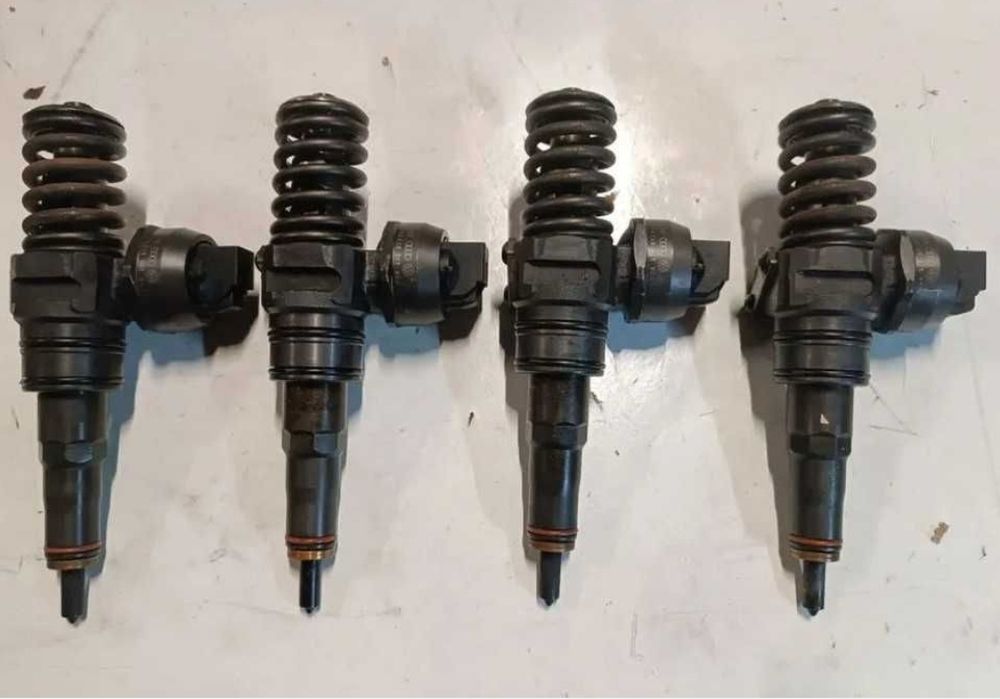 Injetores bomba 1.9 Tdi Vw Seat Audi 0414720038-038130073AK como Novos