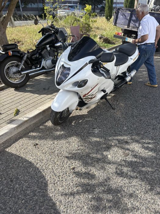 Moto , suzuki hayabusa gsx 1300 R 1999