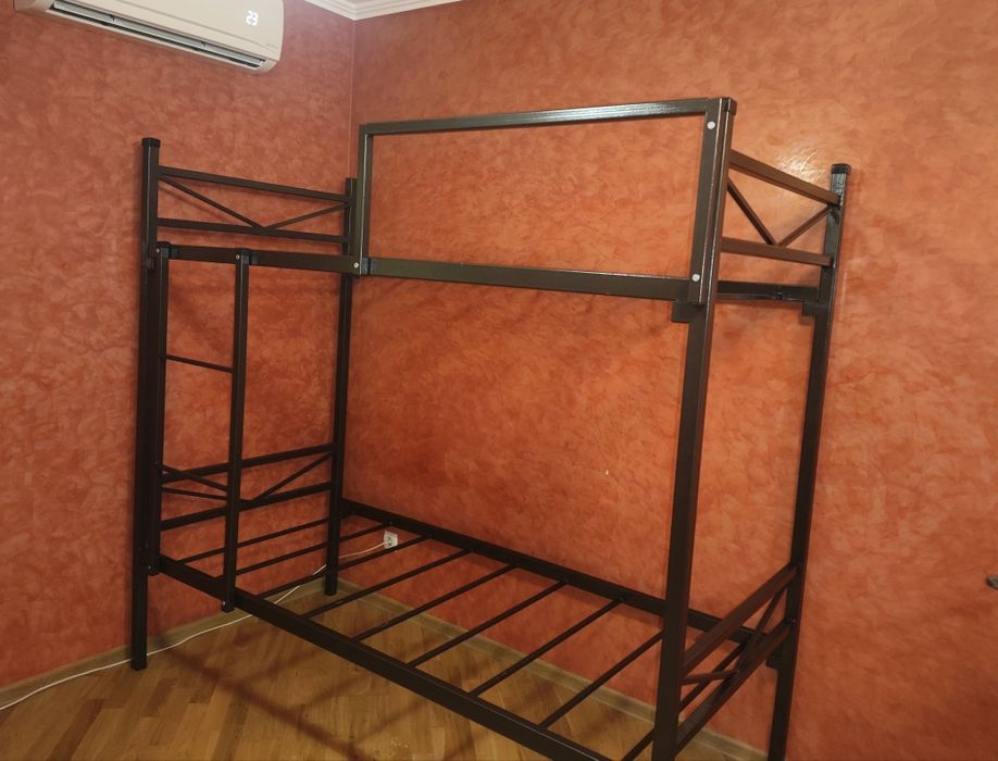 Ліжко двохярусне
