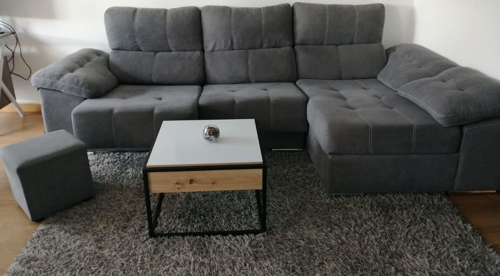 Sofá Semi-Novo cinzento