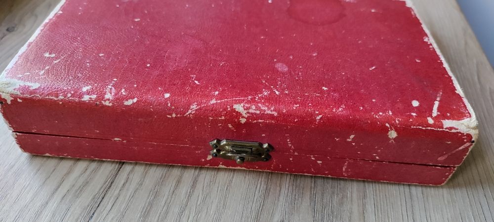 Christofle – elegancki zestaw łyżeczek deserowych 10 szt. + etui