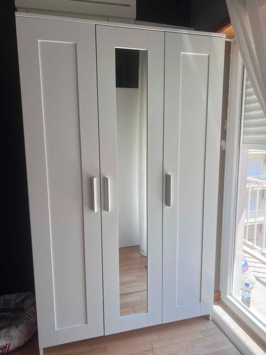 Móveis IKEA roupeiros BRIMNES e comoda descontinuada HEMNES