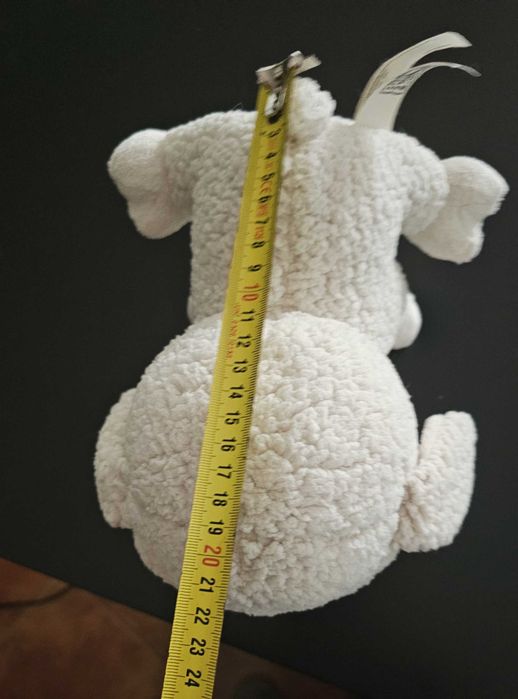 Boneco peluche ovelha
