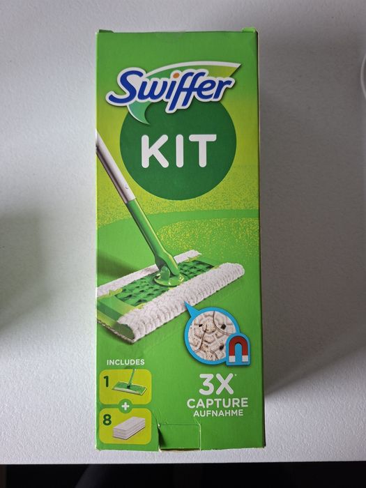 Swiffer Kit  suchy mop + pudełko ściereczek do mopa