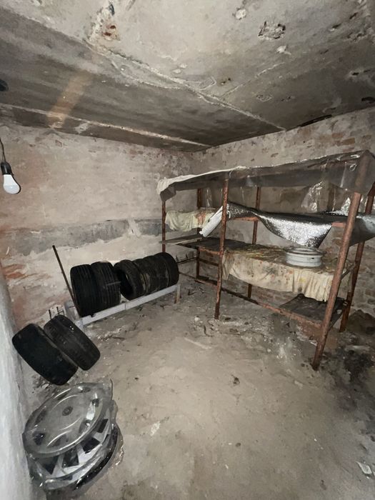 Продам гараж.Крюківський 3 Раковка