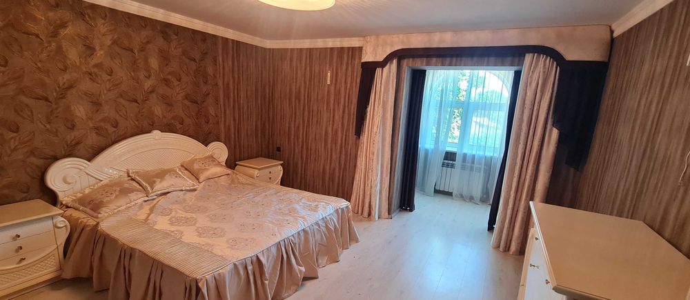 Продаж будинку 346 кв.м. (рн. Парку Петровського). Без комісійних