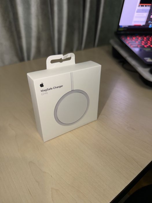 Бездротова зарядка Mag Safe Apple 2m