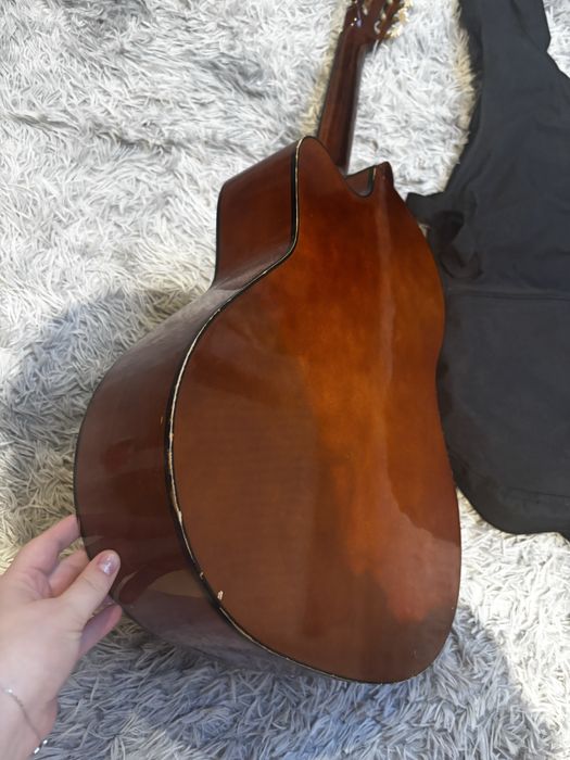 Używana gitara klasyczna 3/4