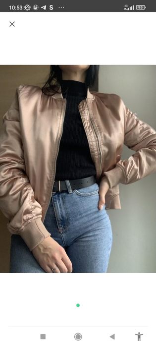 Стильний бомбер!