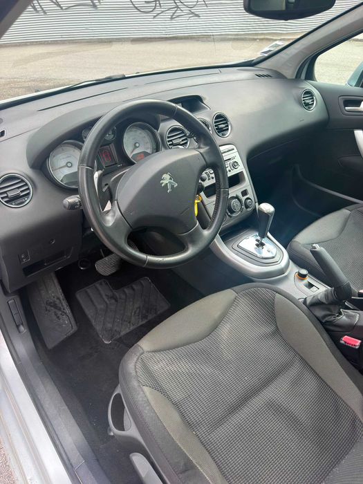Peugeot 308 1.6hdi (caixa automática) com teto panorâmico foto 5