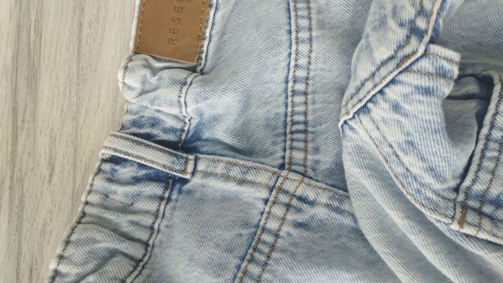 R. 140 jeansy chłopięce reserved