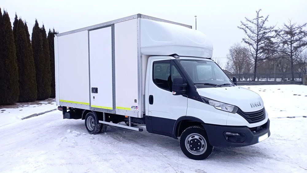 Iveco DAILY 35C16 3.0TDI 160KM KONTENER WINDA 750kg DRZWI BOCZNE  Oryginalny, Koła bliźniacze.