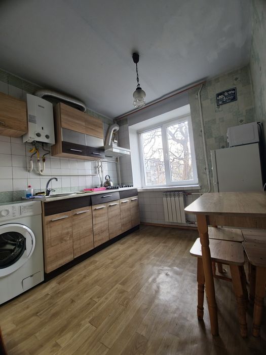 Трикімнатна квартира в самому центрі міста. Власник!