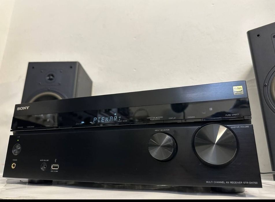 7.1 Amplituner Sony STR-DH750 , Bluetooth, HDMI, ARC,4K, 3D, 7*120