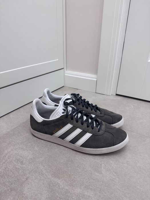 Adidas gazelle сірі замшеві чоловічі 44 розмір