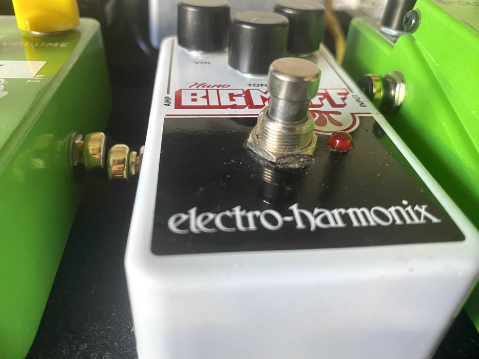 Pedal EHX Big Muff Nano