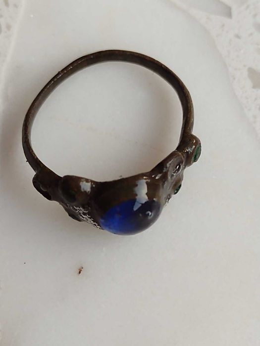 перстинь антиквар середнйовіччя