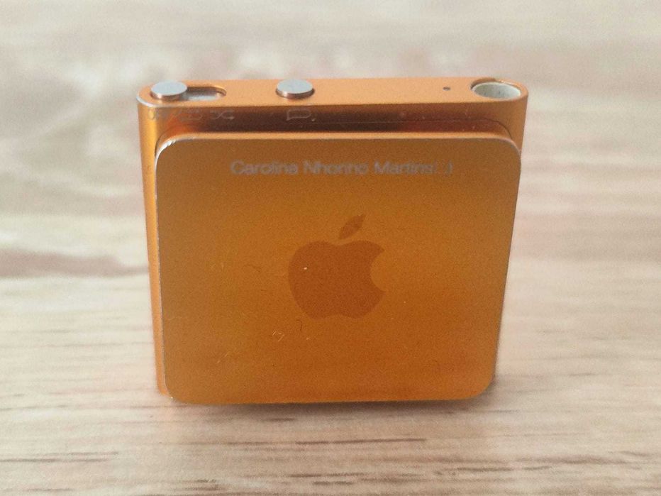 Apple Ipod Shuffle 4ª geração Laranja 2gb - TESTADO