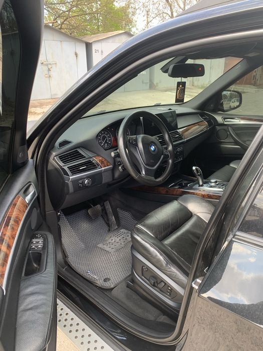 BMW  X5  e70   4.8