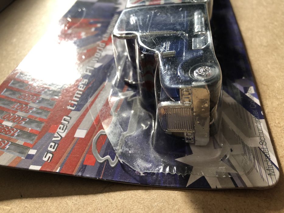 Camião americano miniatura novo