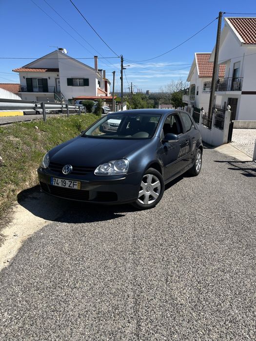 Volkswagen Golf v 1.9 tdi