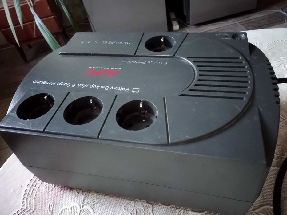 Продам упс арс 525 бу, мфу, ксерокс.