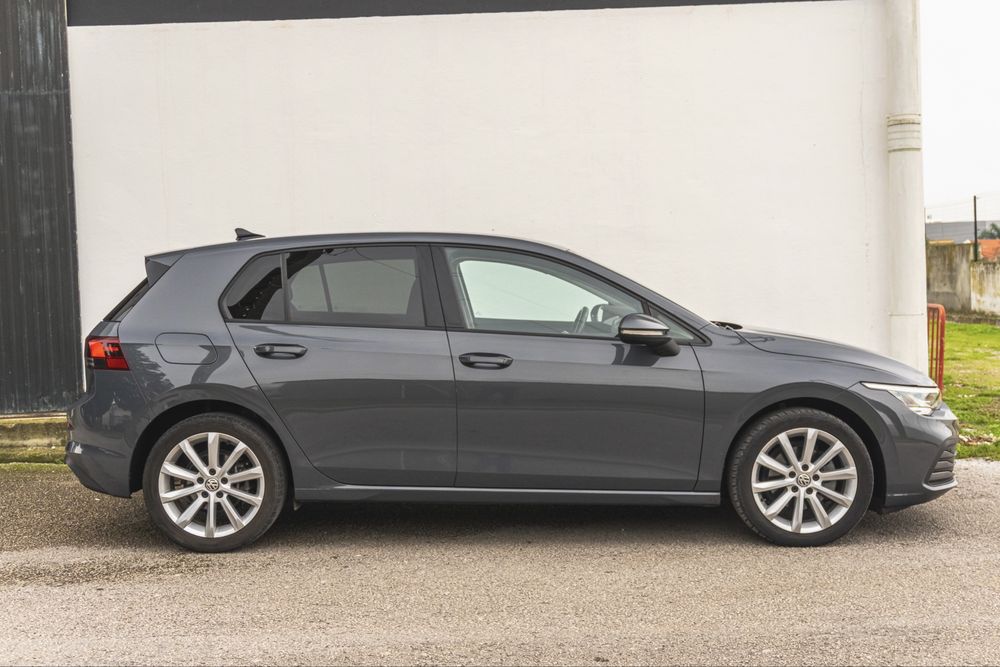 Volkswagen Golf VIII 2.0 TDI LIFE DSG (financiamento disponível)