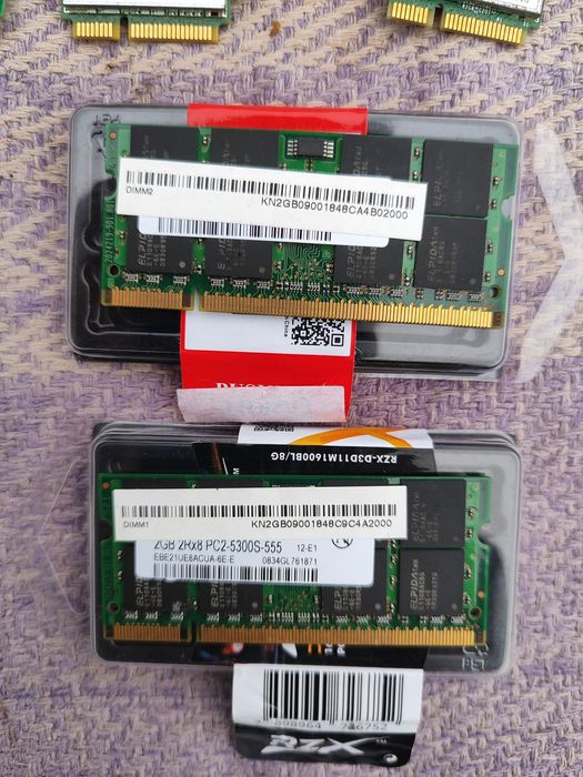 Wi-Fi модулі та DDR2 до ноутбуків