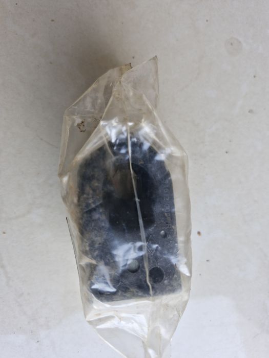 Втулка стабілізатора Renault Scenik 3