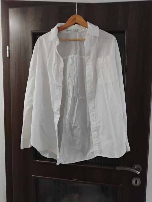 Biała koszula damska oversize