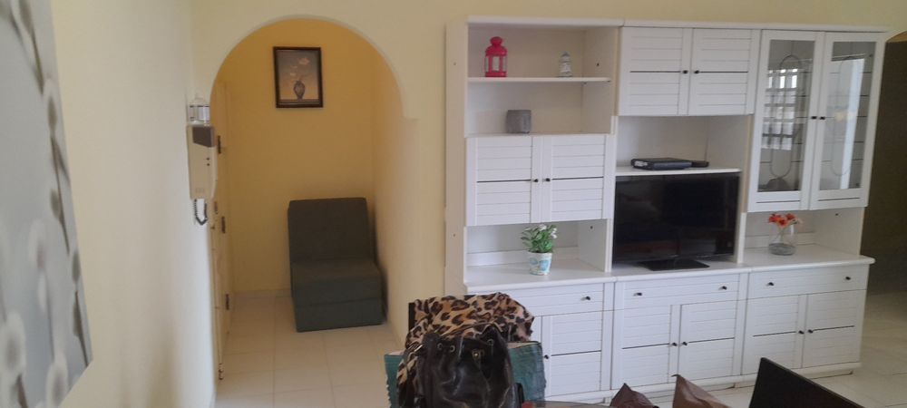 T 1 Portimão arrenda -se