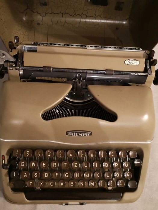 Stara maszyna do pisania Triumph Norm Szczecin Centrum • OLX.pl
