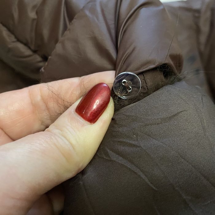 Женская куртка с капюшоном