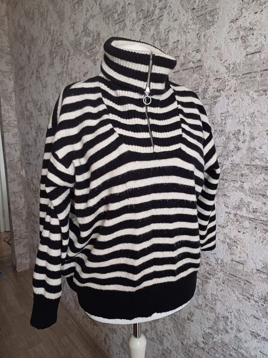 Тепла полосата кофта оверсайз