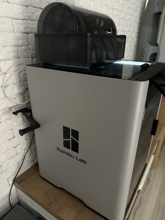 Продам 3д принтер Bambulab H2S