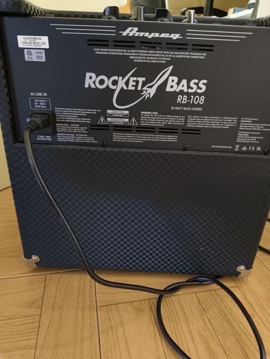 Ampeg RB-108 Bass Combo 30W 8"