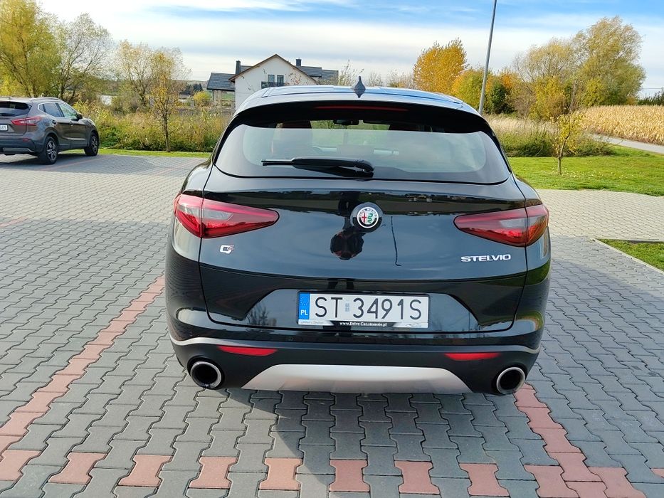 Alfa Romeo Stwlvio 2.0