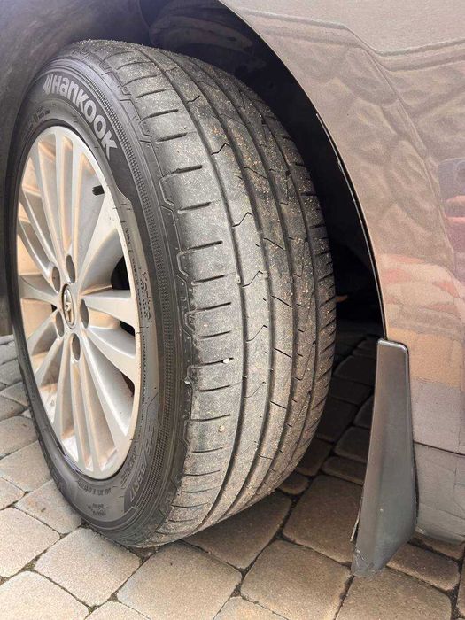 Тойота Авалон Гібрид