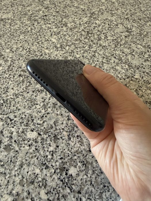 IPhone SE 64GB (2022)