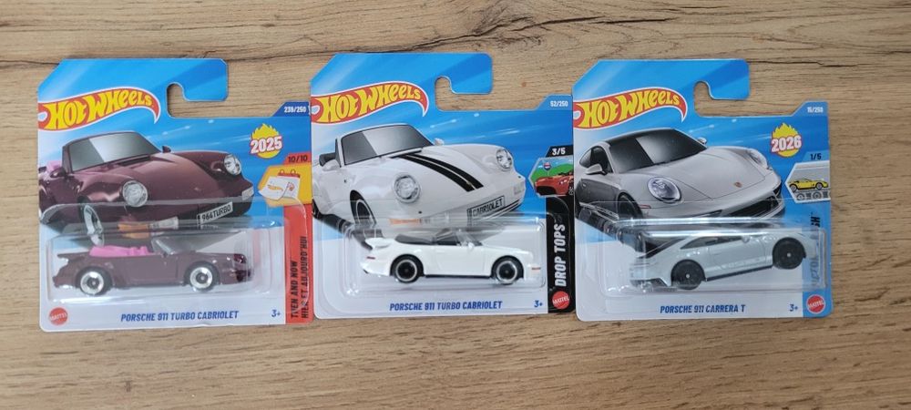 Zestaw autek Hot Wheels x 3 Porsche 911 Cabriolet Carrera