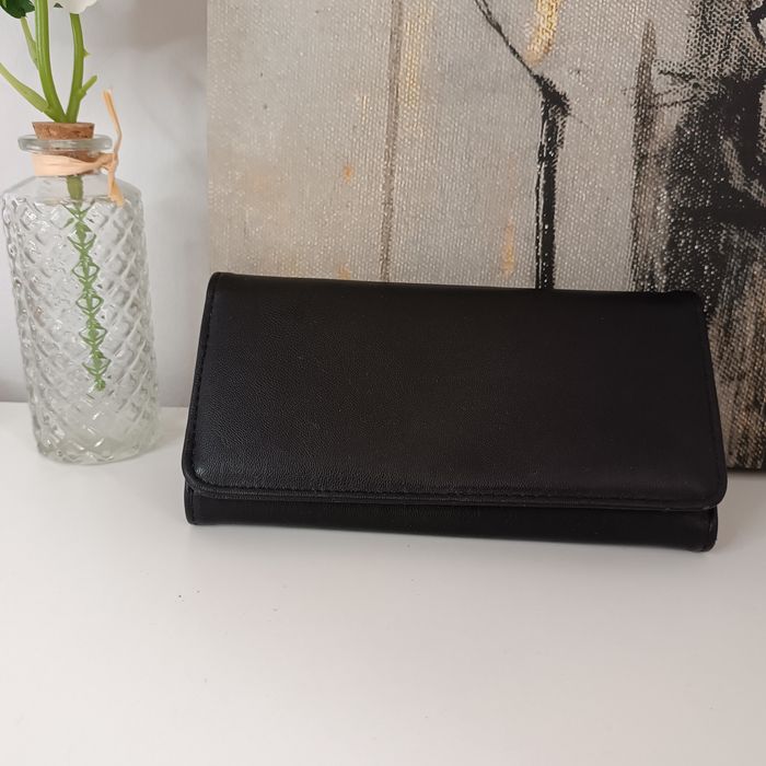 Portfel aesthetic klasyczny czarny większy