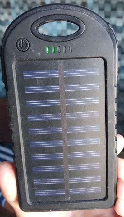 Зарядний пристрій