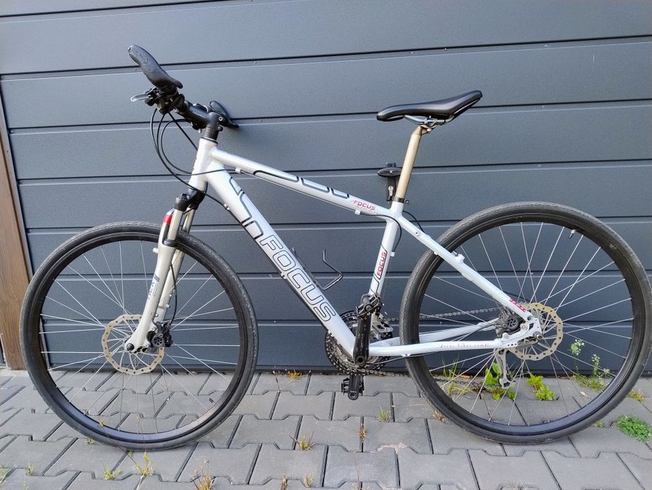Rower FOCUS LOST LAGOON - crossowy, osprzęt Shimano Deore LX