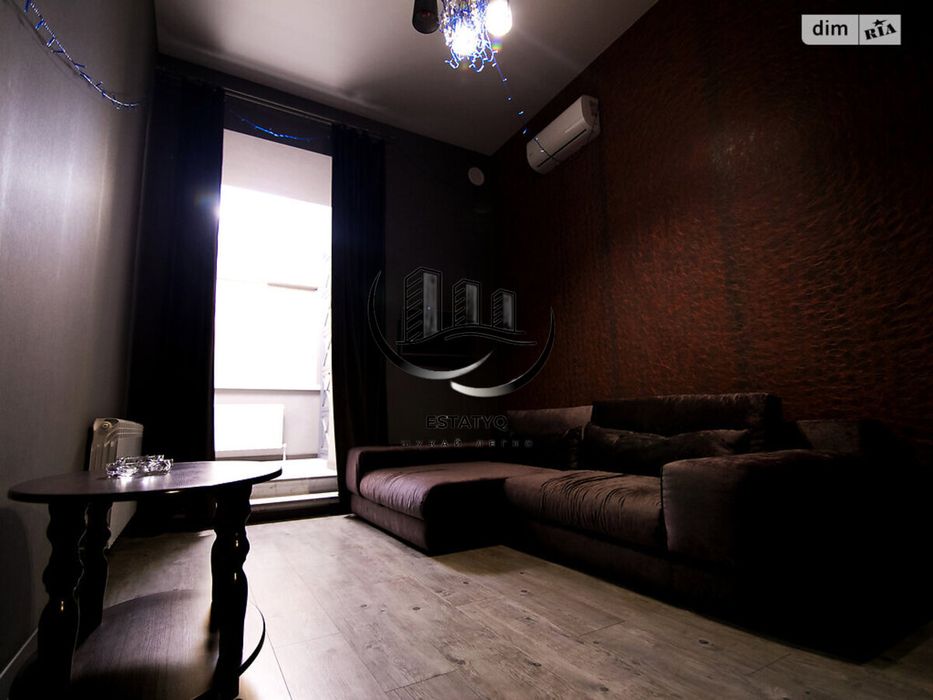 Здам 5 кімнатні апартаменти, Центр