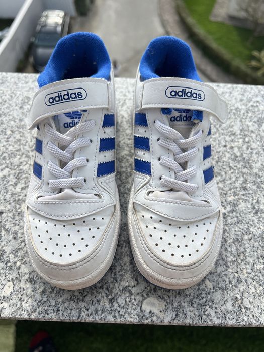 Varias sapatilhas de Criança